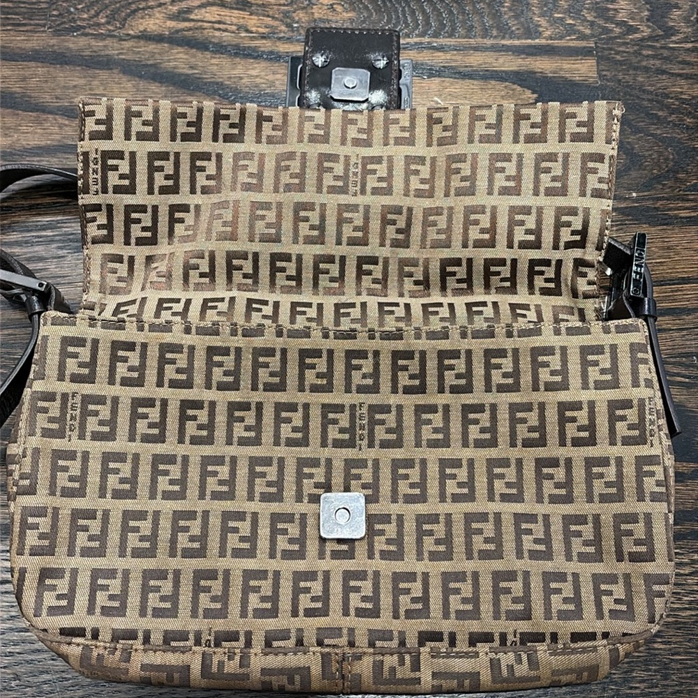 AUTHENTIC VINTAGE FENDI ZUCCHINO BAGUETTE!! Bought at Saks 5th Avenue! - Picture 7 of 8